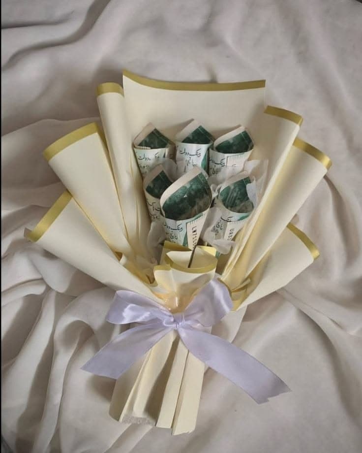 Cash Bouquet - 06 Notes of Rs.500
