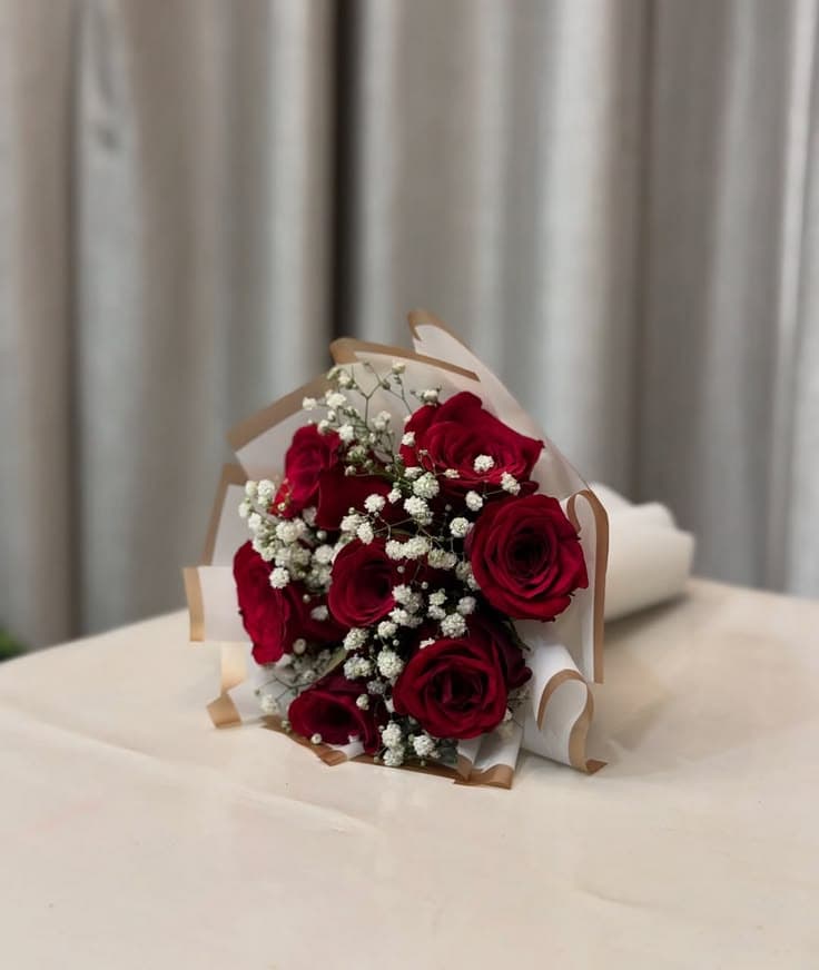 Flower Rose Bouquet White wrapping - Medium